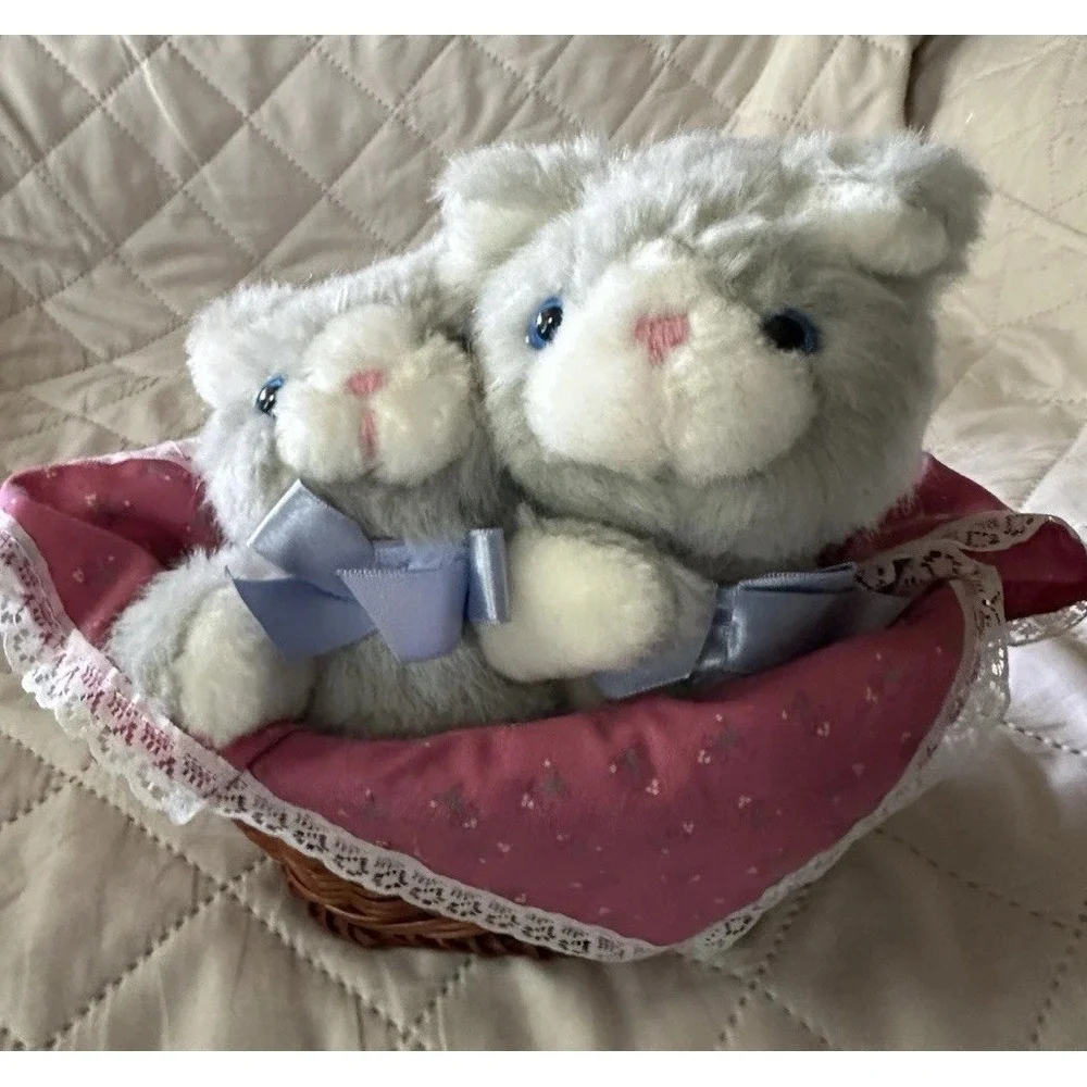 vtg Avon Country Kittens in Basket musical gray cats plush kitties‎ music works